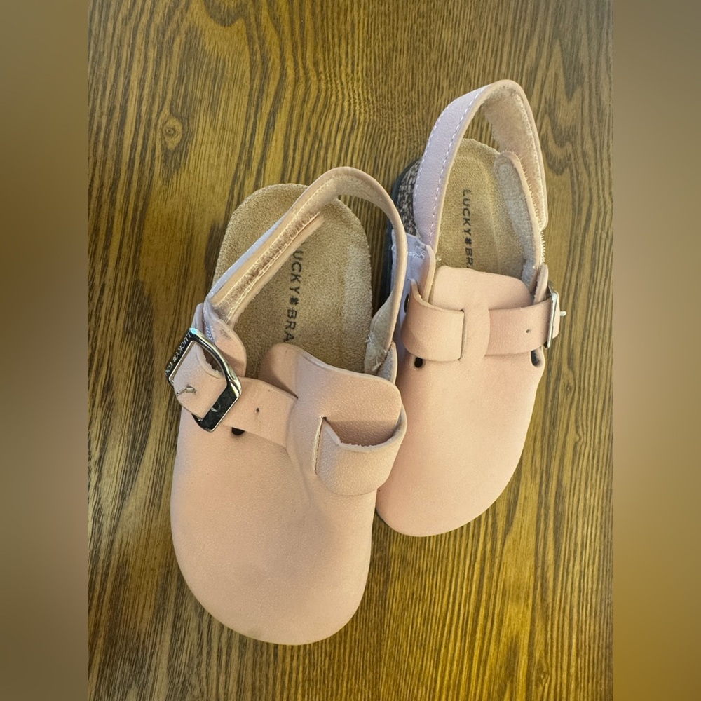 Lucky Brand 'Lucky You' Kids Pink Clogs - Size 11